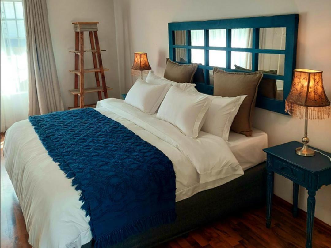 Art And Soul Restaurant, Accommodation, French Bar And Art Gallery Parys Zimmer foto